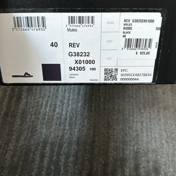 Chanel slides - Picture 2 of 2